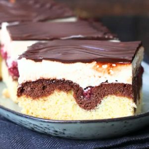 Desserts that start with D - Donauwelle