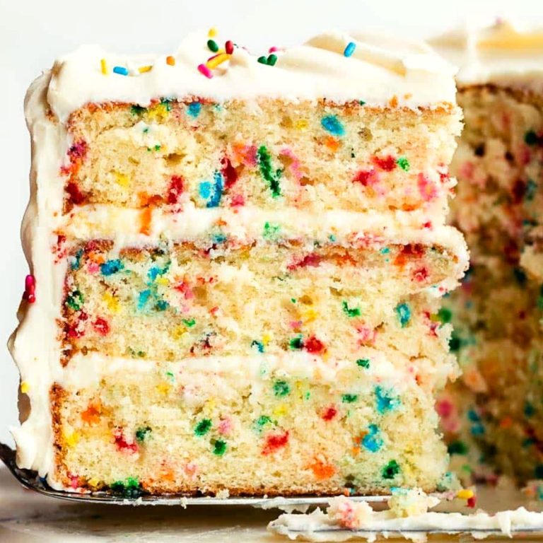 Desserts That Start With F - Funfetti Cake